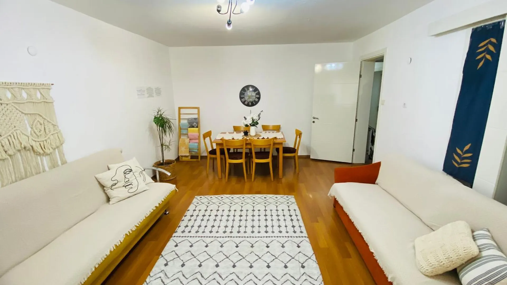 Comfy Flat 2 No Air Condition But Has Ceiling Fans And Central Heating Denizli  Appartement Denizli (Denizli)