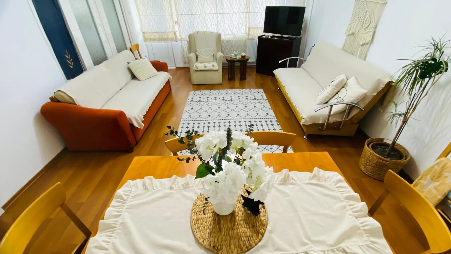 Comfy Flat 2 No Air Condition But Has Ceiling Fans And Central Heating Denizli  Appartement